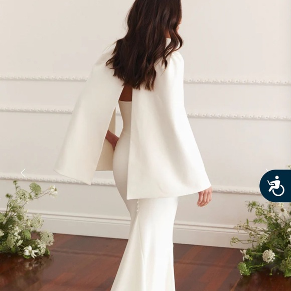 Ivory Bridal Cape - Picture 2 of 9